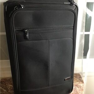 Stylish Black Travel Bag